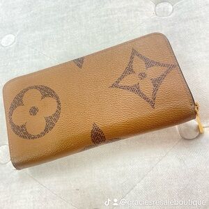 Louis Vuitton large wallet in great condition